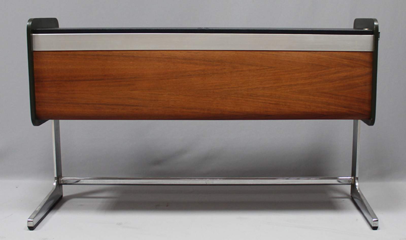 Nelson, George (1908-1986)Sideboard wohl aus der "Action Office Serie". Aluminiumfuß, Seitenteile - Image 3 of 3