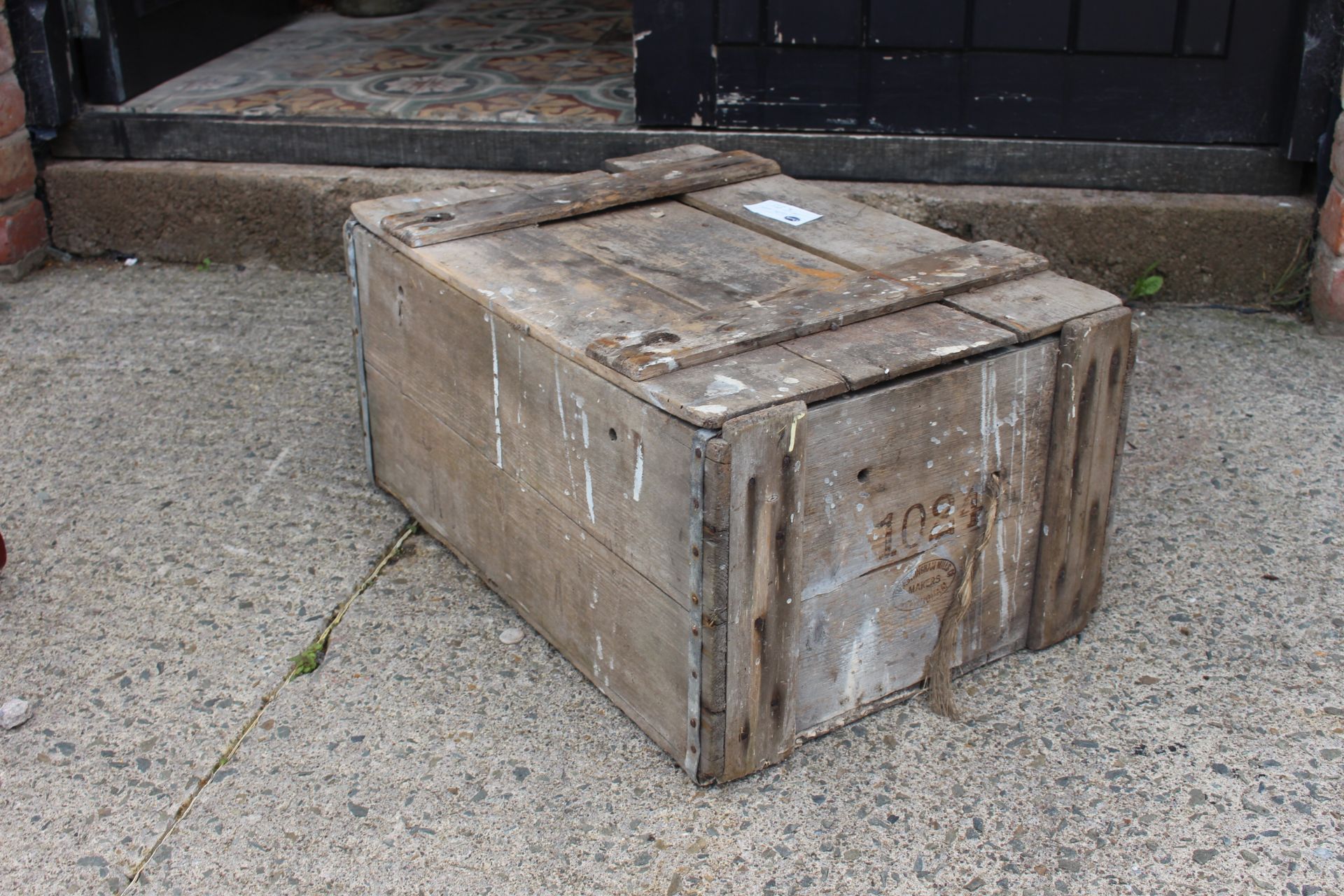 60's wooden chest - Image 2 of 3