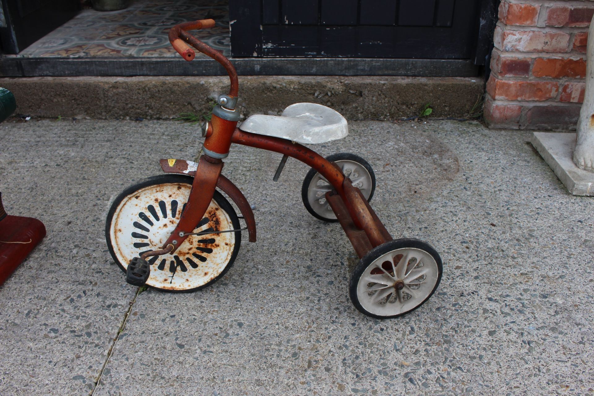 vintage 3 wheeler trike