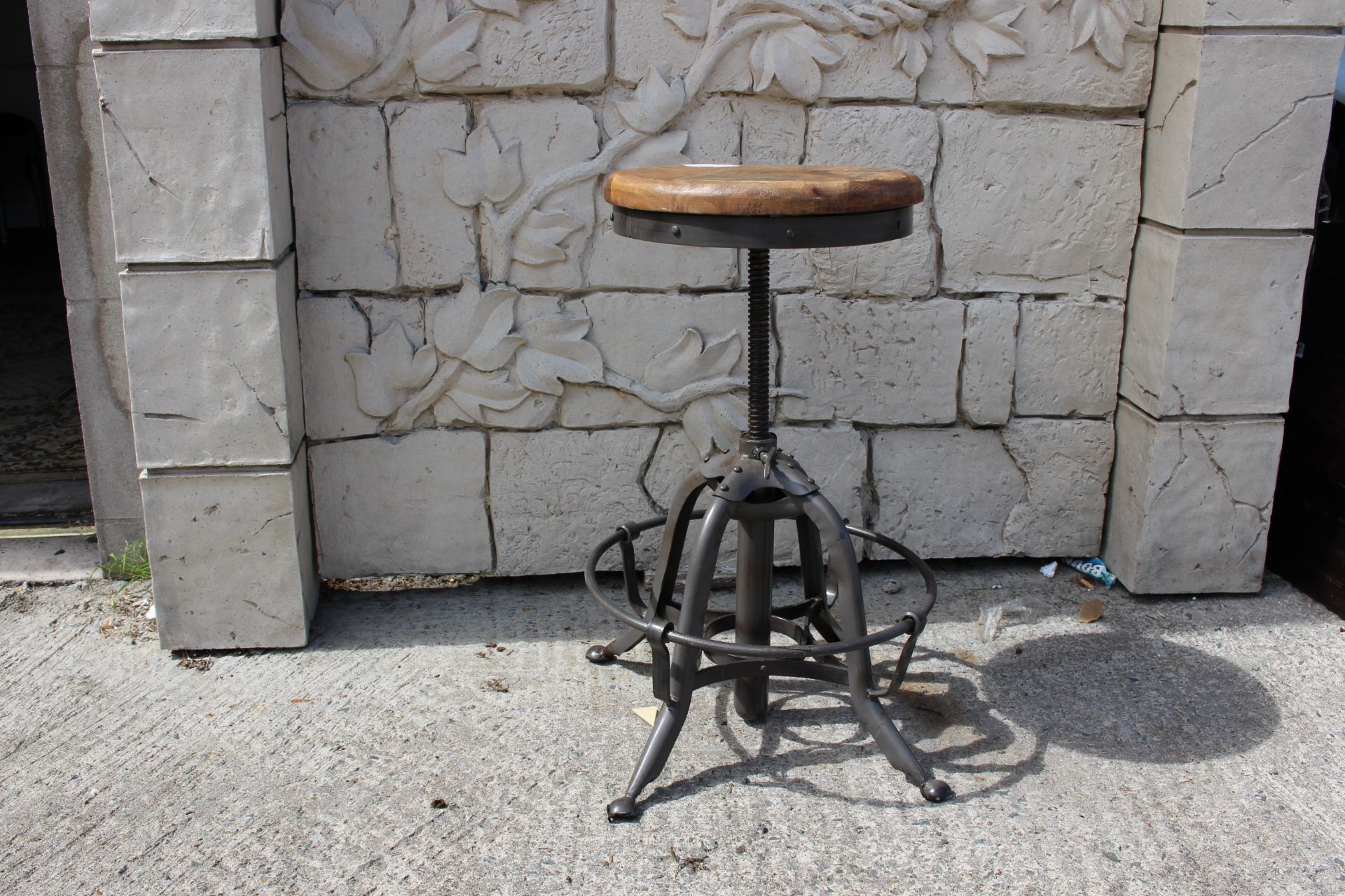 adjustable industral stool           H:70CM W:33CM