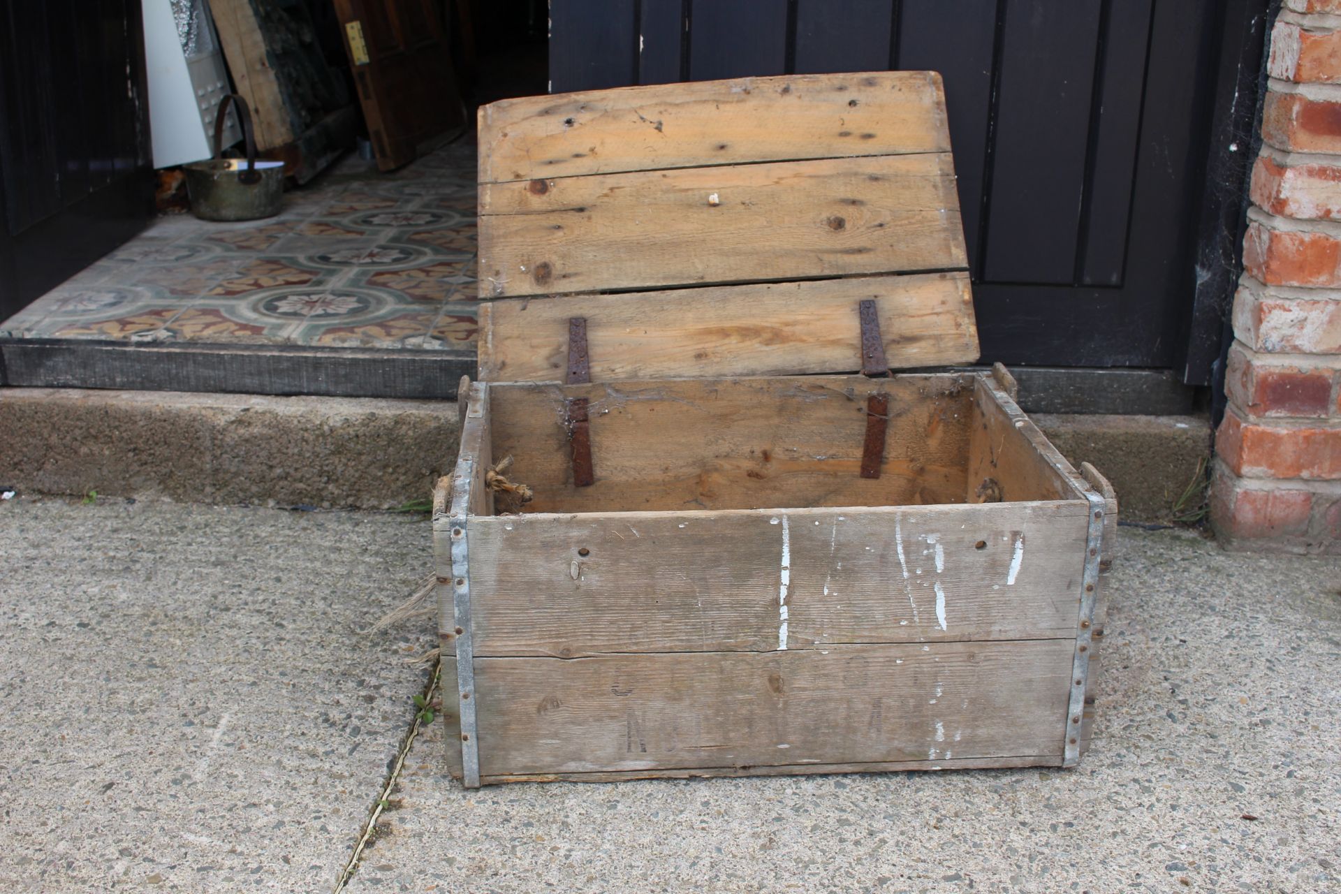 60's wooden chest - Image 3 of 3