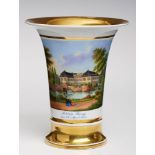 Ansichtsvase "Schloß Berge", Meissen 19. Jh. Bunt u. reich gold staffiert. Kelchförmig. Schau-