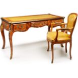 Bureau Plat mit Armlehnsessel, Louis-XV-Stil, Frankreich 20. Jh. Rosenholz furn.,