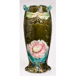 Kleine Vase, Jugendstil, Frankreich um 1910.Heller Scherben, bunt glasiert. Leicht gebauchte