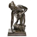 Gr. Bronze Emil Cauer"Wasserschöpferin", dat. 1903 Bronze, schwarz patiniert. Auf Felsstück