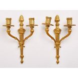 Paar 2-flammige Wandappliken,Louis-XVI-Stil, um 1850. Bronze vergoldet. Kannel. Schaft m. Zapfen-