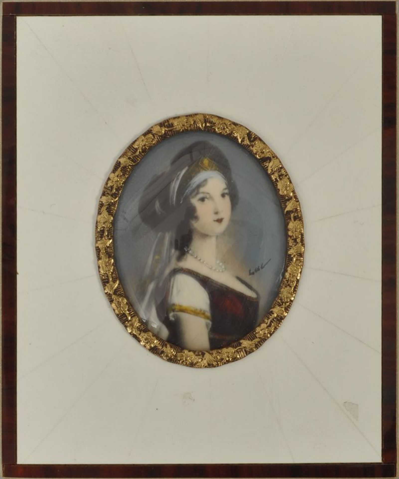 Miniatur, 20. Jh.Ovales Brustportrait der Königin Luise von Preußen. Elfenbeinrahmen, 10,5 x 8,5