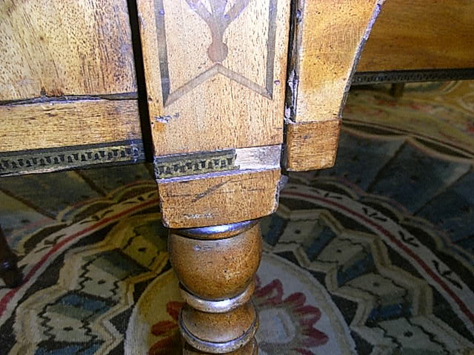 A Regency mahogany & strung inlaid breakfront sideboard, circa 1815, the central drawer and recessed - Image 4 of 9