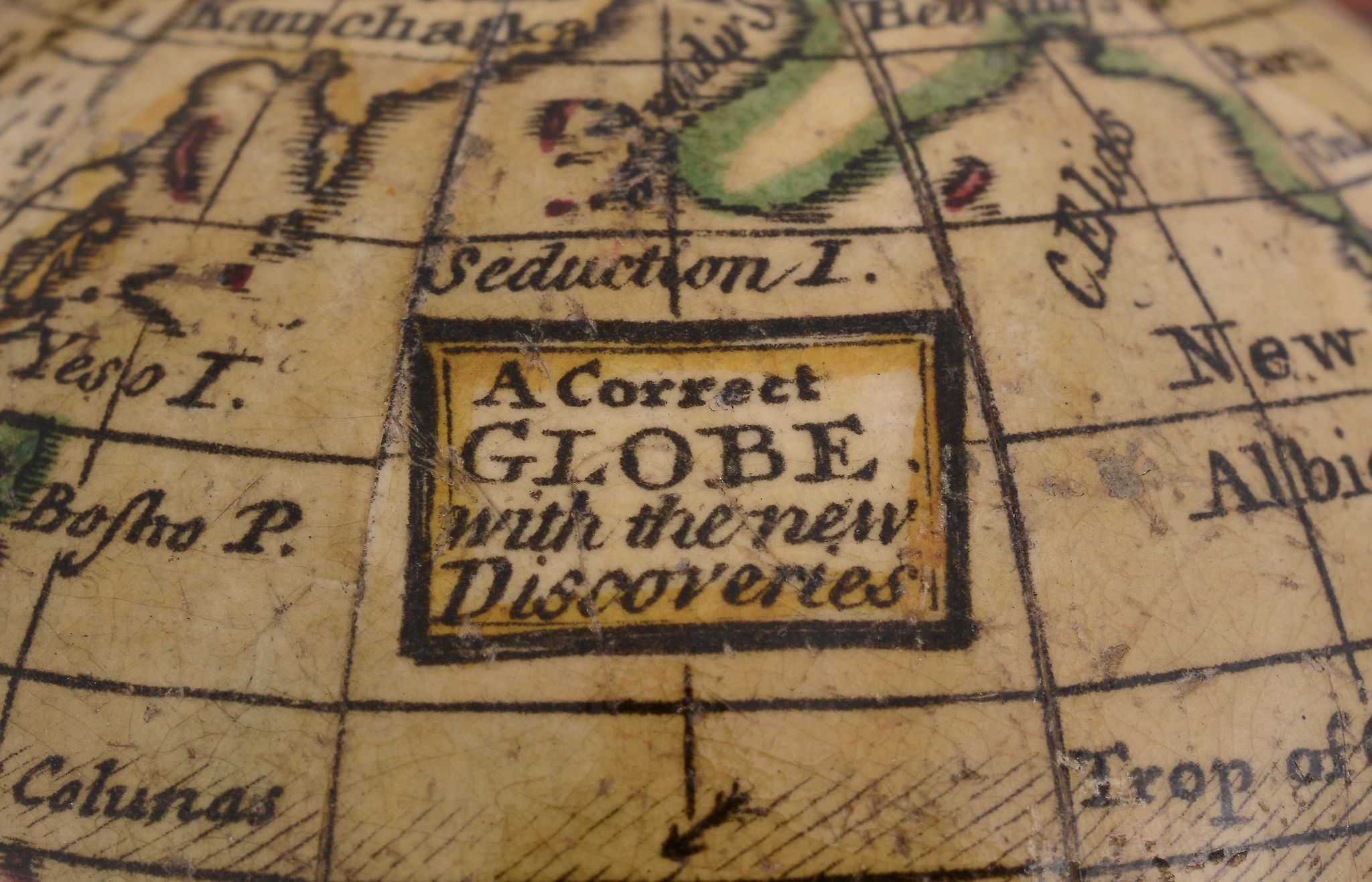 A fine English 2.75 inch pocket globe Attributed to George Adams junior...  A fine English 2.75 inch - Image 6 of 6