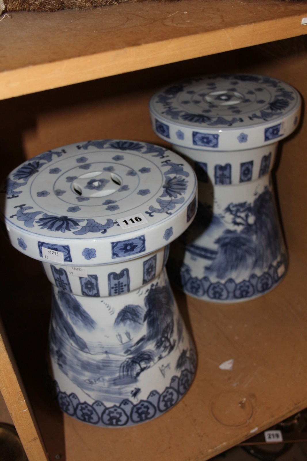 A pair of Chinese blue and white ceramic stools -2