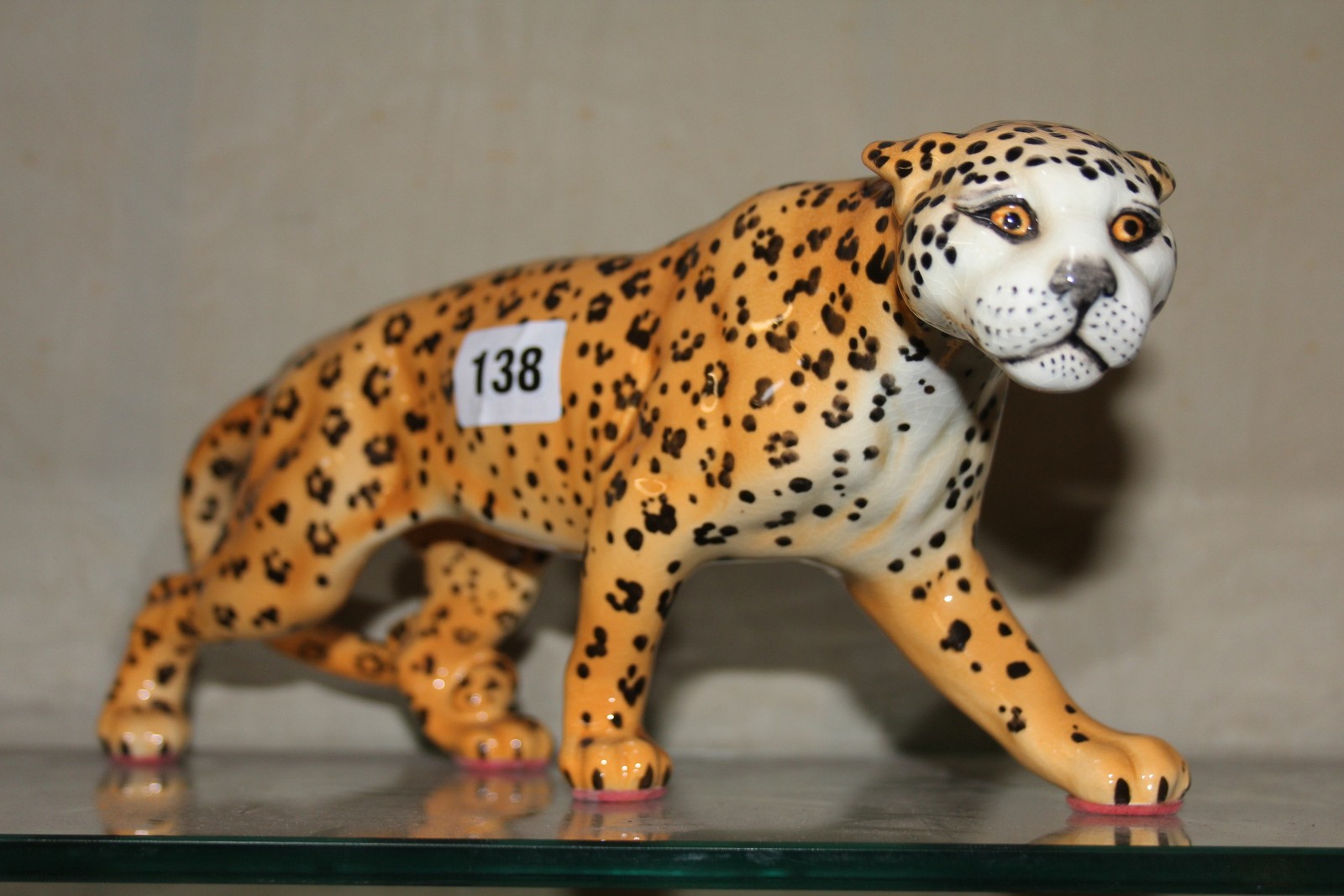 A Beswick model of a leopard, 12cm high, and a Beswick model of a lion and a lioness -3