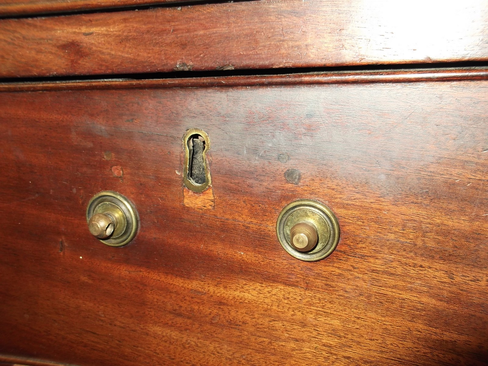 A George II mahogany kneehole desk circa 1740 with a rectangular top, six short drawers flanking a - Image 8 of 11