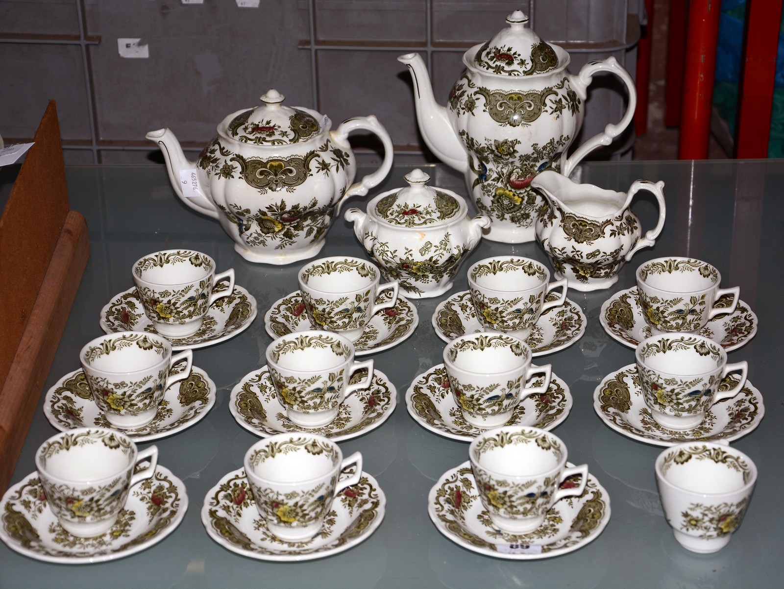 A Ridgway 'Windsor' pattern part teaset. Best Bid