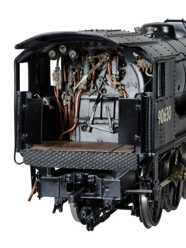 A fine Gauge 1 model of a British Railways War Department Austerities Class 2-8-0 tender - Image 2 of 3