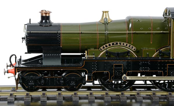 A very fine Gauge 1 model of a Great Western Railway 4-4-0 tender locomotive No.3716 ‘City of - Image 3 of 4