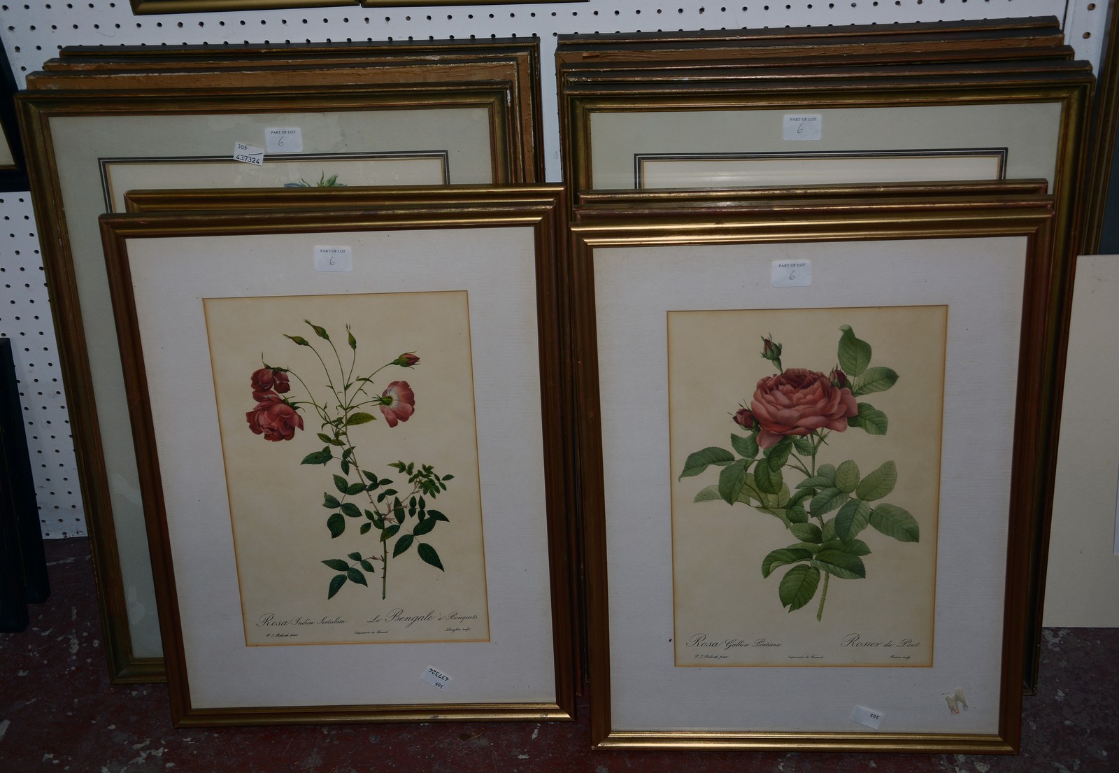 A collection of eighteen botanical colour prints, various sizes (18)Best Bid - Image 2 of 3