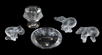 Five Cristal Lalique frosted glass small items,   comprising: Tete de Lion, an ashtray, 14cm