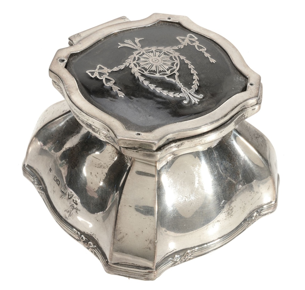 A silver and tortoiseshell inkwell and a silver fitted travelling case  A silver and tortoiseshell - Image 3 of 3