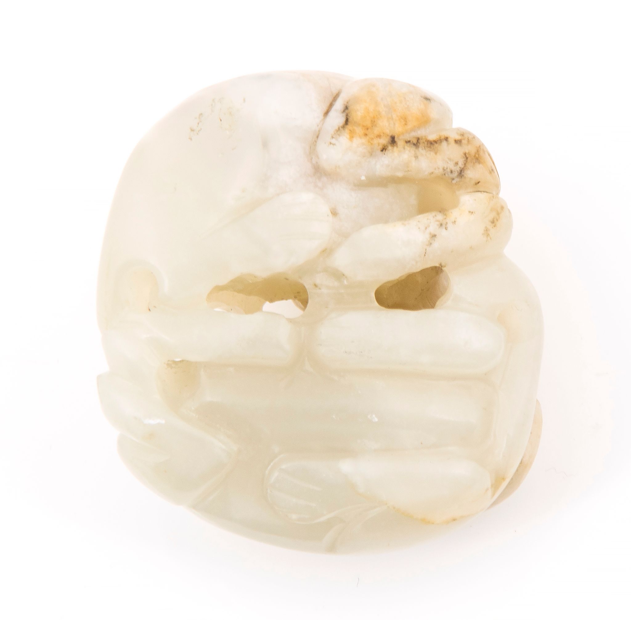 A jade group of two cats, coiled about each other, 18th century  A jade group of two cats, coiled - Image 2 of 2