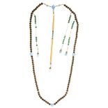 A Mandarin necklace  ,  chaozhu  ,  Qing-twentieth century  , the evenly sized 108 aloeswood beads