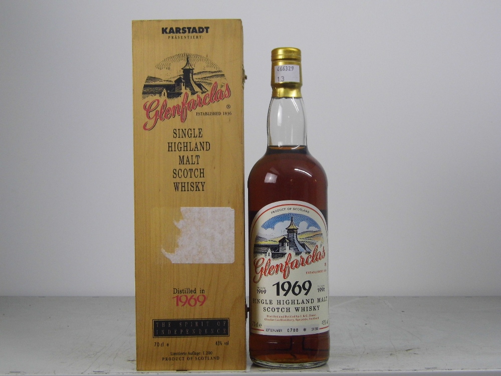 Glenfarclas 1969 Bottled 1996bt no.0788/120070cl 43% vol1 bt 1 bt Original Presentation Case