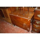 A George III mahogany dropleaf table 91cm wide, 159cm extended