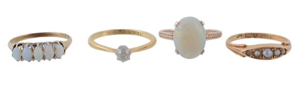 Four gem set rings, comprising: a single stone diamond ring  Four gem set rings,   comprising: a