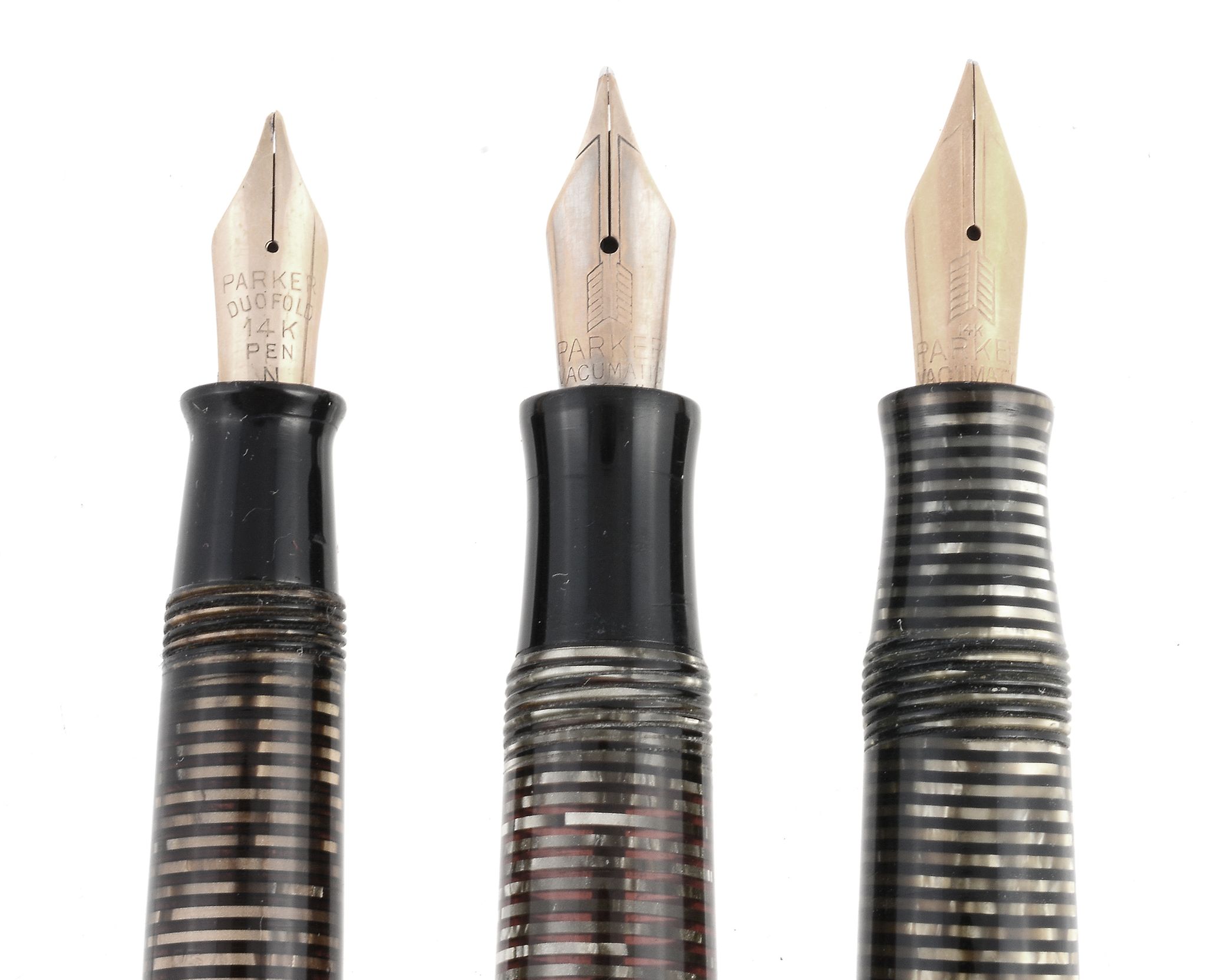 Parker, Vacumatic, a grey pearl fountain pen, triple cap bands, arrow clip  Parker, Vacumatic, a - Image 2 of 2