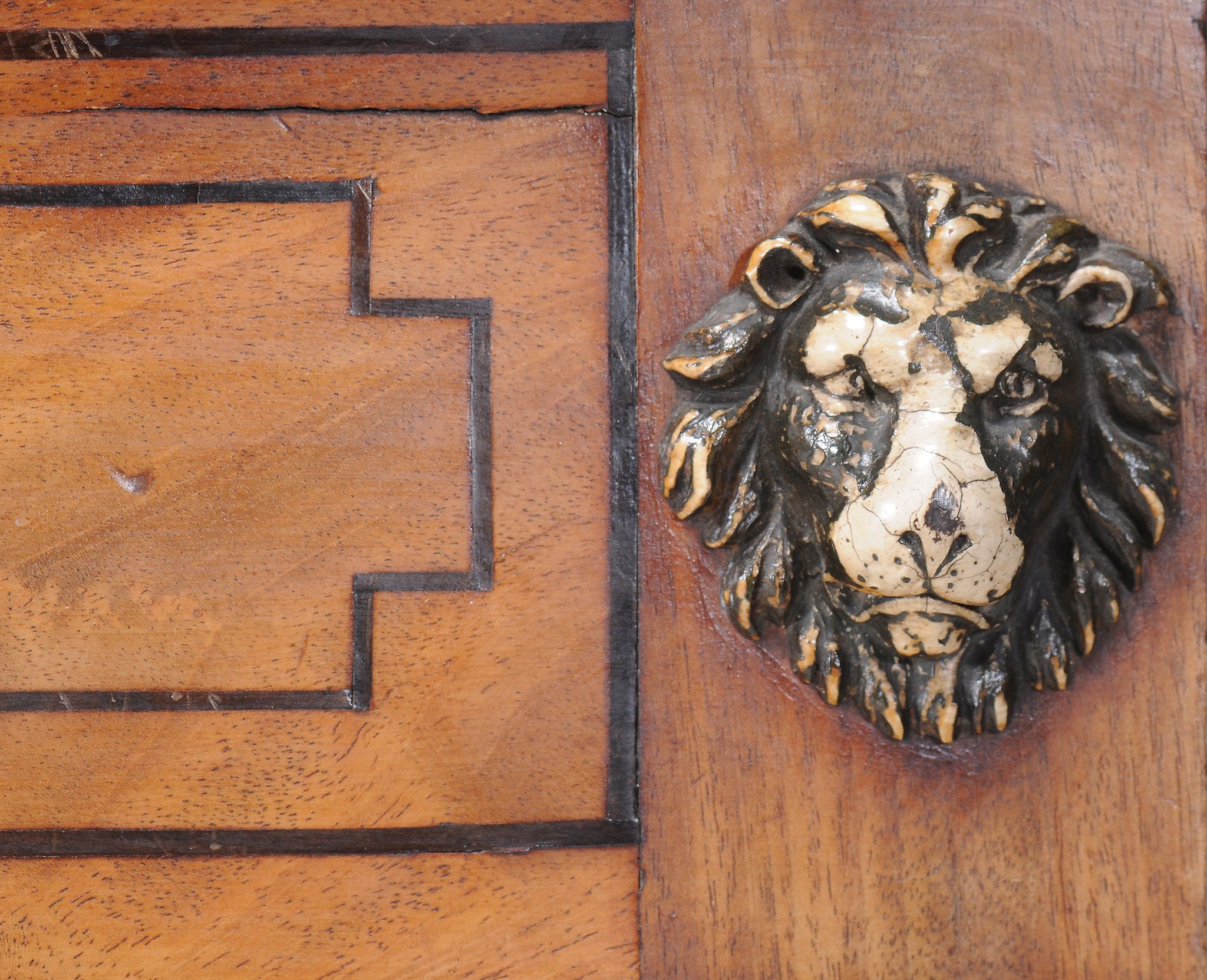 A George III mahogany breakfront serving table, circa 1800 - Image 3 of 5