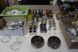 A mixed collection of silver plate, to include kings pattern flatware, salt and pepper shakers,