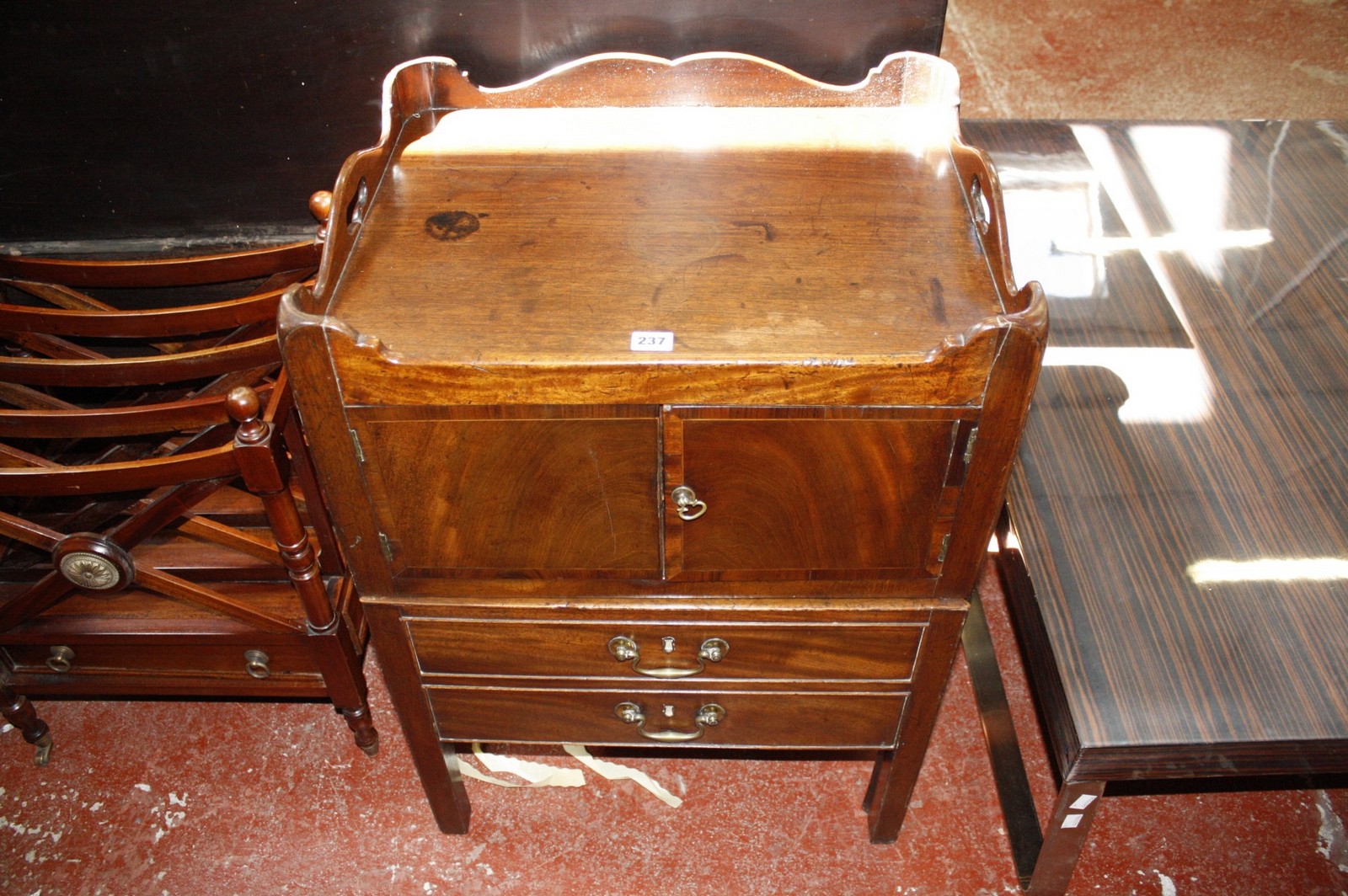 A Georgian mahogany commode.