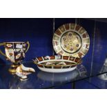 A Royal Crown Derby loving cup, a plate, a dish and a salt urn -4