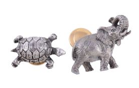 Two novelty pins by Buccellati, the first in the form of a tortoise, stamped 925 with Italian