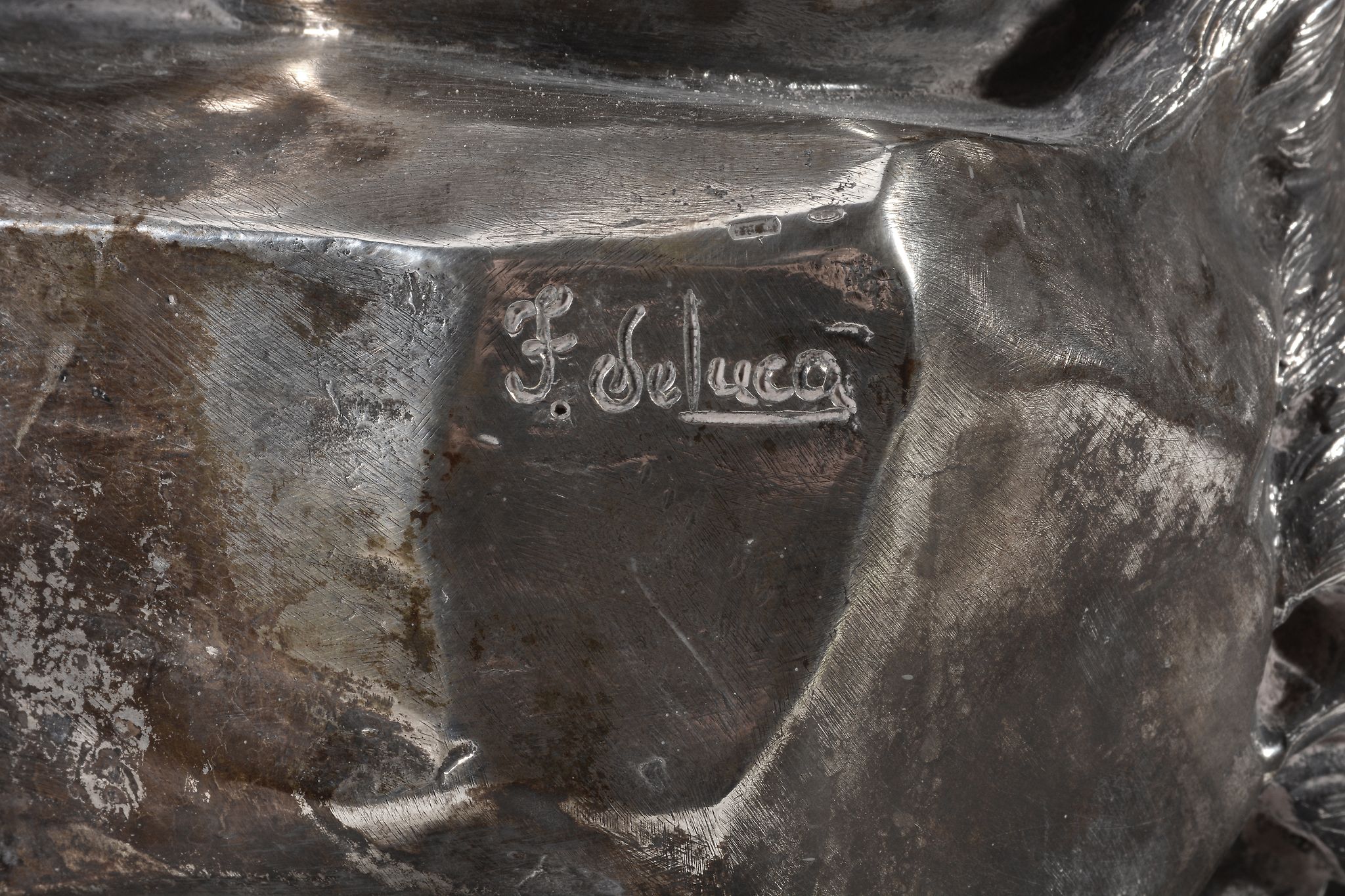 After Ferdinando de Luca, an Italian silver coloured group of an embracing couple, Naples post 1968 - Image 7 of 7