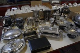 A collection of electroplated items, including a silver box base only, Birmingham 1904, 3.45 oz; a