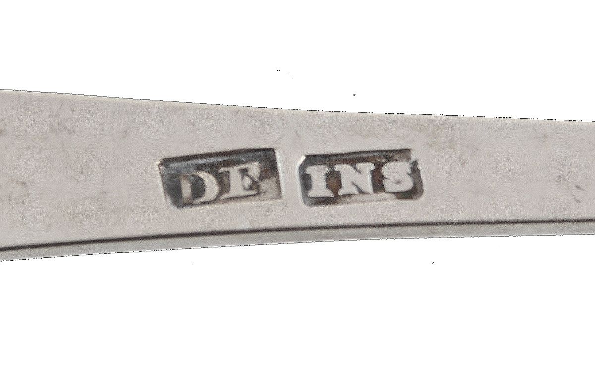A Scottish provincial silver sugar tongs by Donald Fraser, Inverness, circa 1820, engraved a script - Image 3 of 3