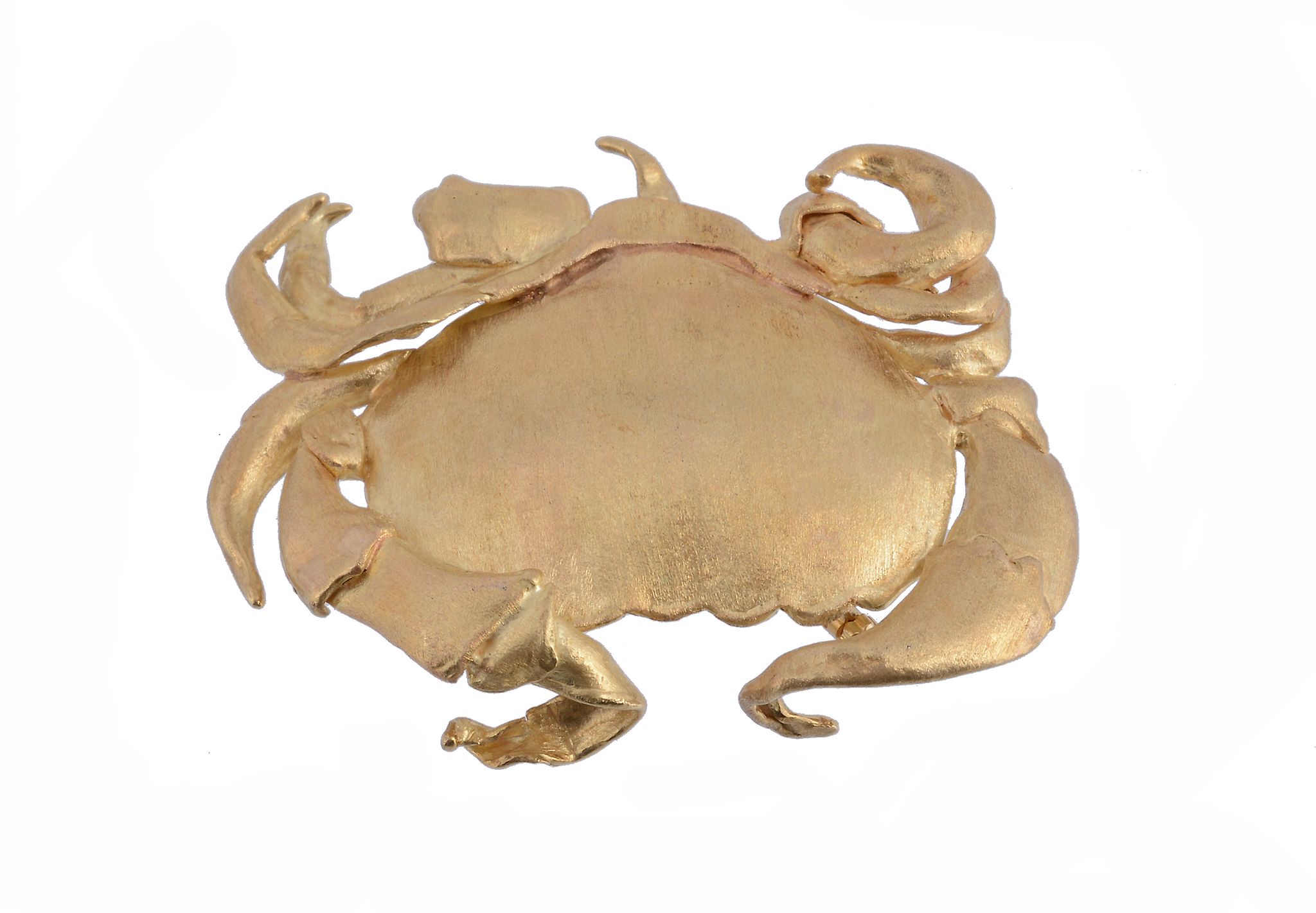 A crab brooch, with brushed effect throughout, stamped 750, 6.1cm long, 23.2g