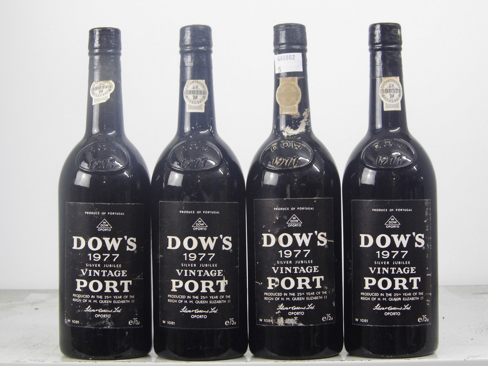 Dow's Vintage Port 1977 8 bts  Dow's Vintage Port 1977  8 bts - Image 2 of 2