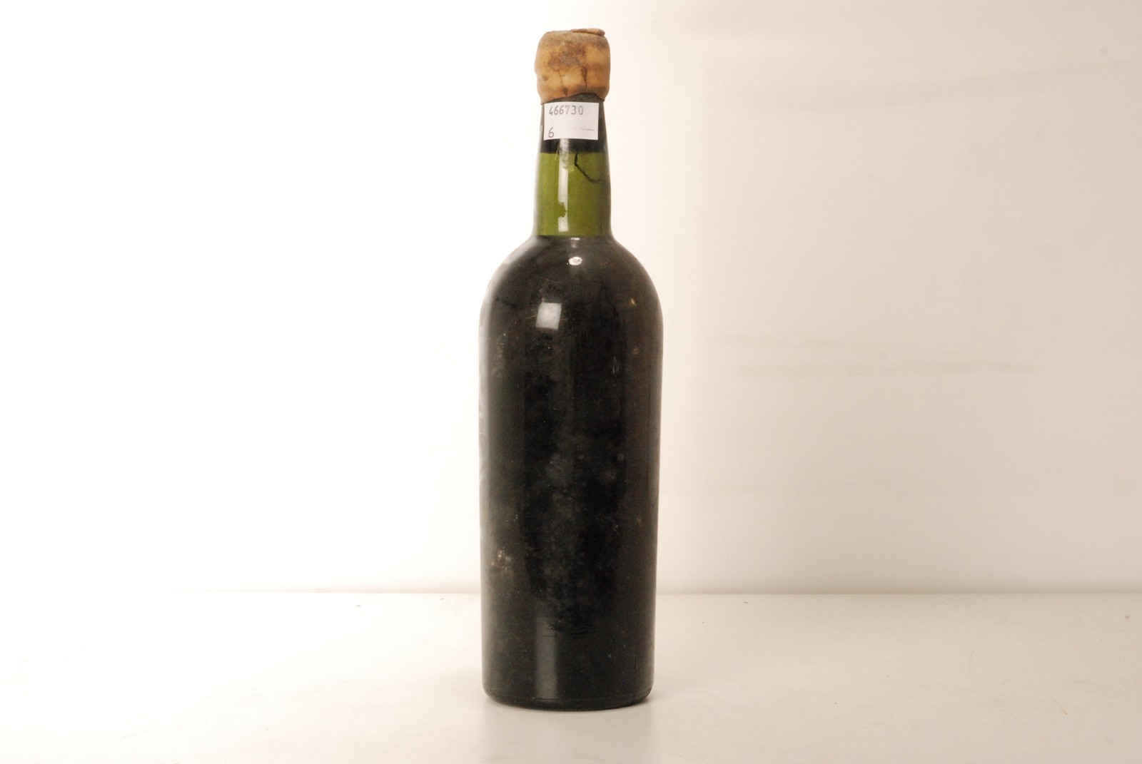 Warre's Vintage Port 1955 1 bt  Warre's Vintage Port 1955  1 bt