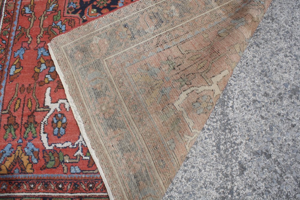 An antique Persian Malayer carpet 349 x 161cm - Image 2 of 2