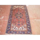 A Persian Brojerd rug 198 x 107cm £80-120