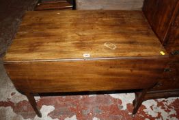 A 19th Century mahogany pembroke table 91cm wide £40-60
