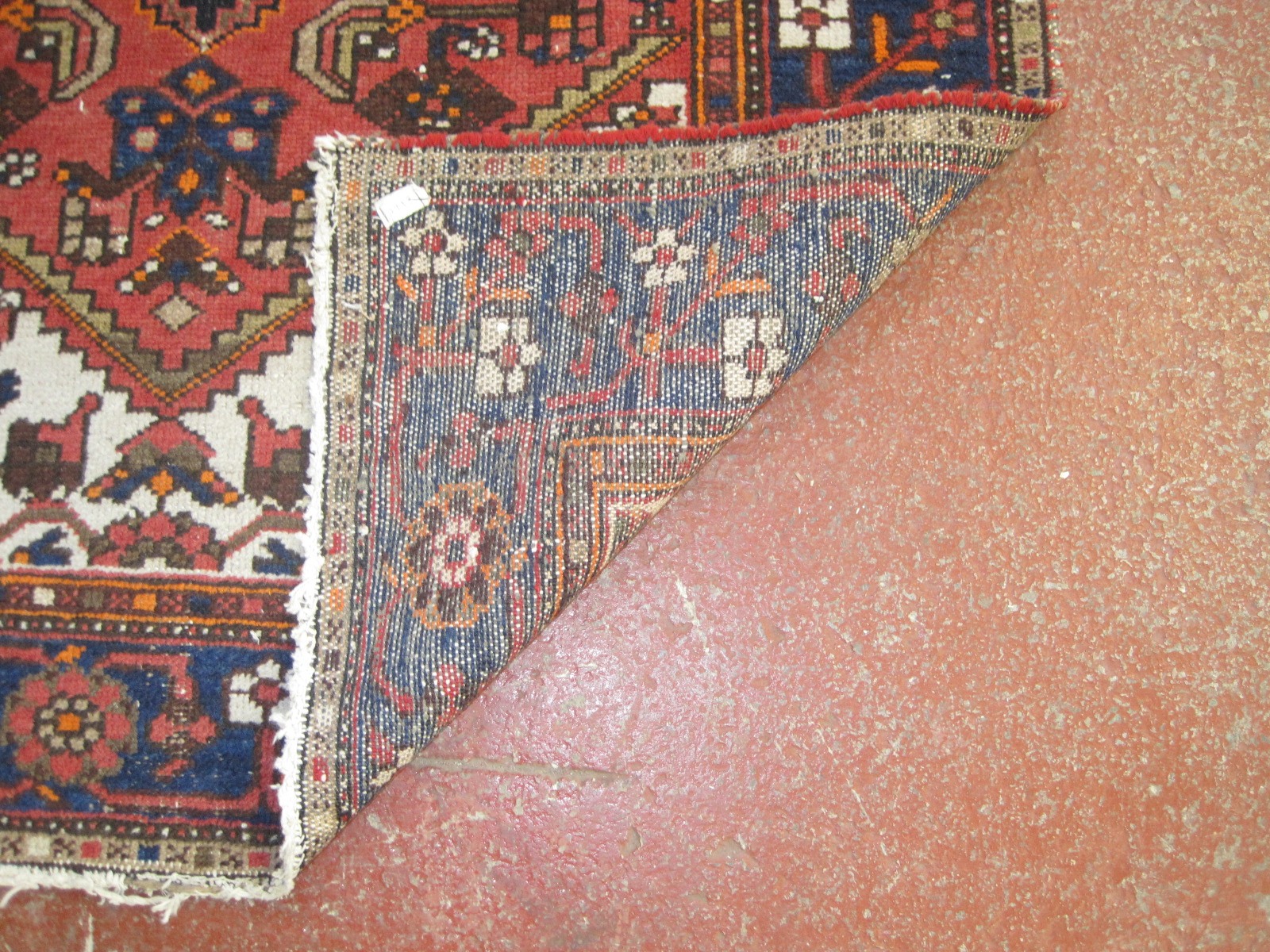 A Persian Brojerd rug 198 x 107cm £80-120 - Image 2 of 2