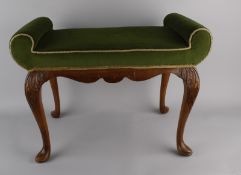 A Georgian style upholstered dressing stool. £40-60