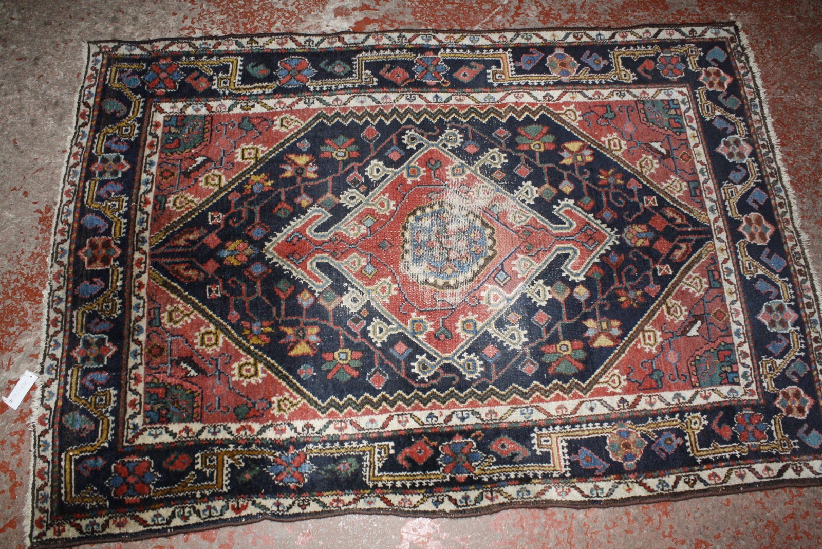 A Persian Zanjan rug 154 x 104cm