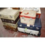 Various vintage luggage suitcases -8