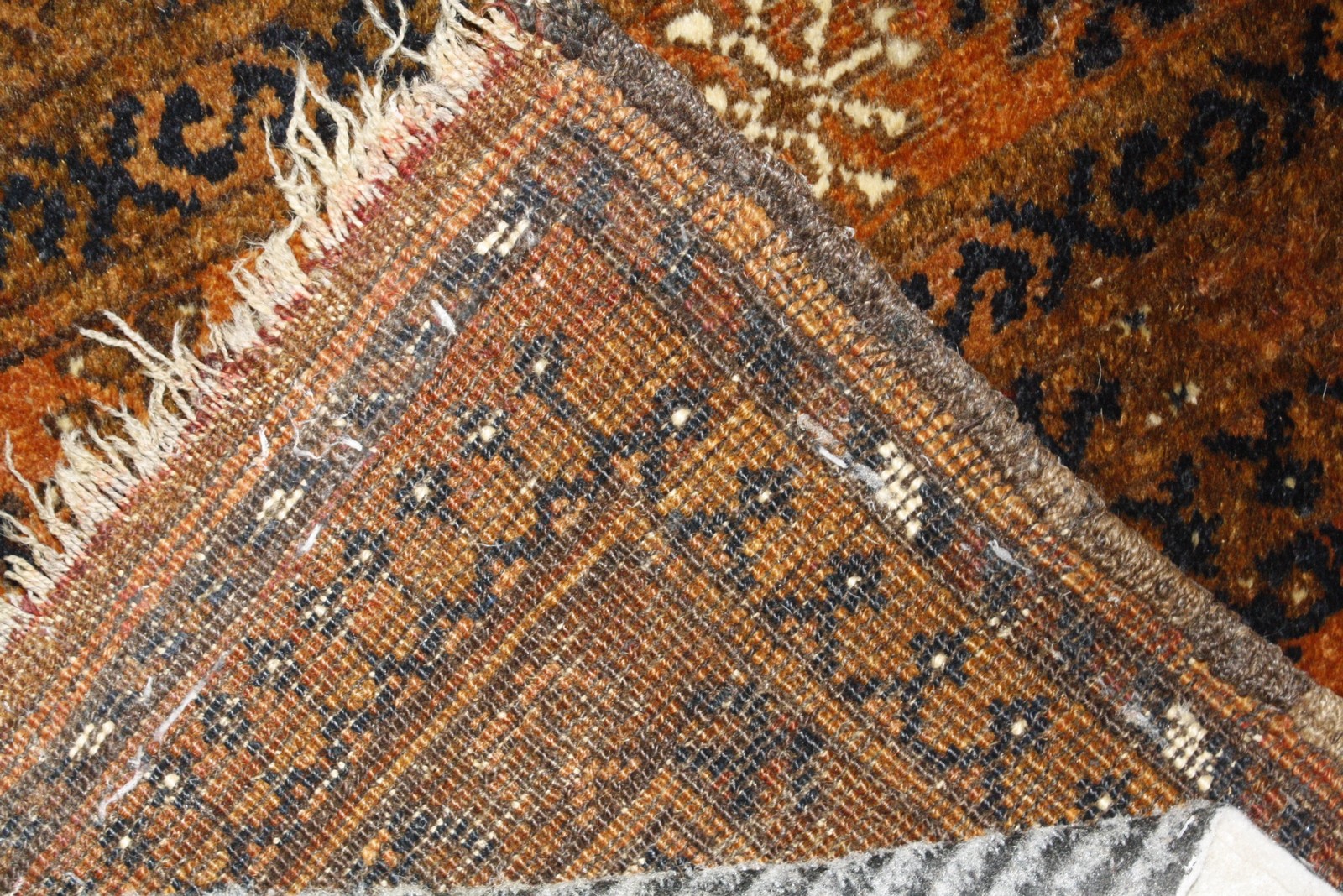 A Tekke runner approx 108 x 200cm - Image 2 of 2