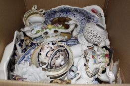 A mixed lot of ceramics, glass and collectables items (qty) Best Bid