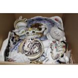 A mixed lot of ceramics, glass and collectables items (qty) Best Bid