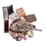 A small quantity of jewellery items, to include a 9 carat gold stickpin  A small quantity of